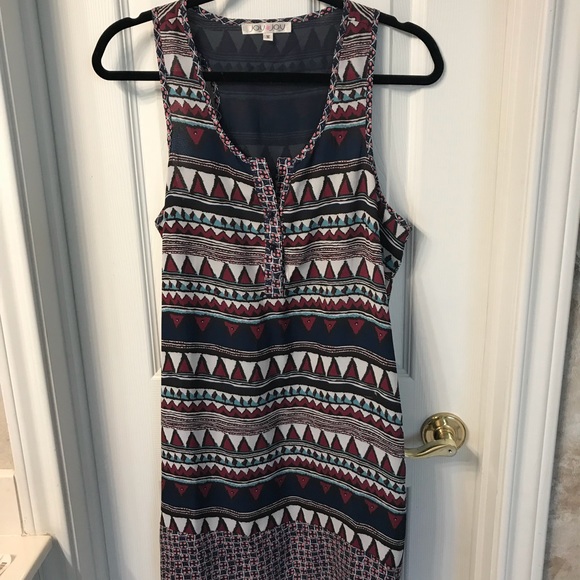 SOLD-Boutique Sleeveless, v-neck dress - Picture 1 of 6